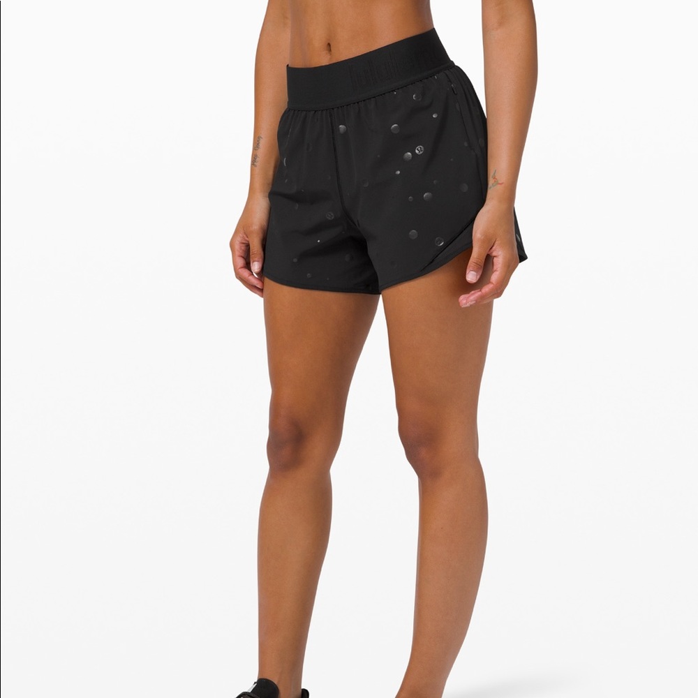 Lululemon Hotty Hot Shorts High Rise Logo Black - Picture 5 of 9